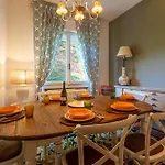 A Dei Marmi Villa *